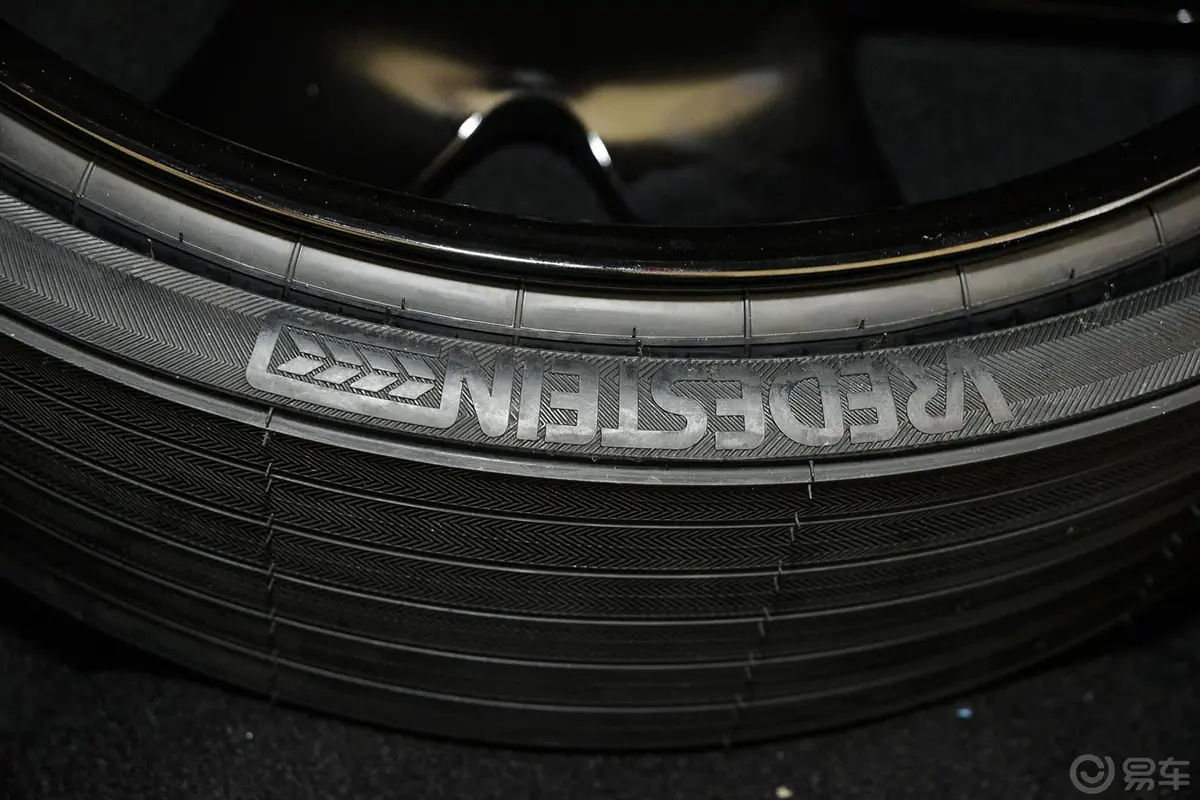 Quattroporte3.0T 标准型备胎品牌