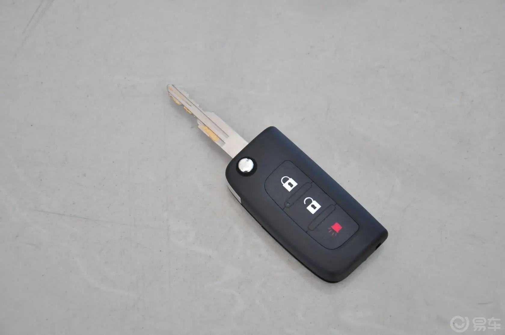 图雅诺2.8L 6MT S商旅版长轴钥匙