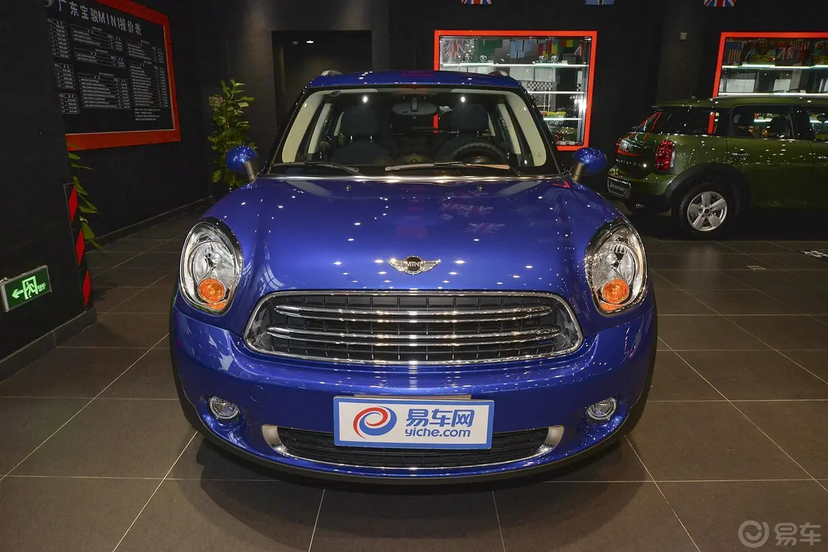 MINI COUNTRYMAN1.6L ONE正前水平