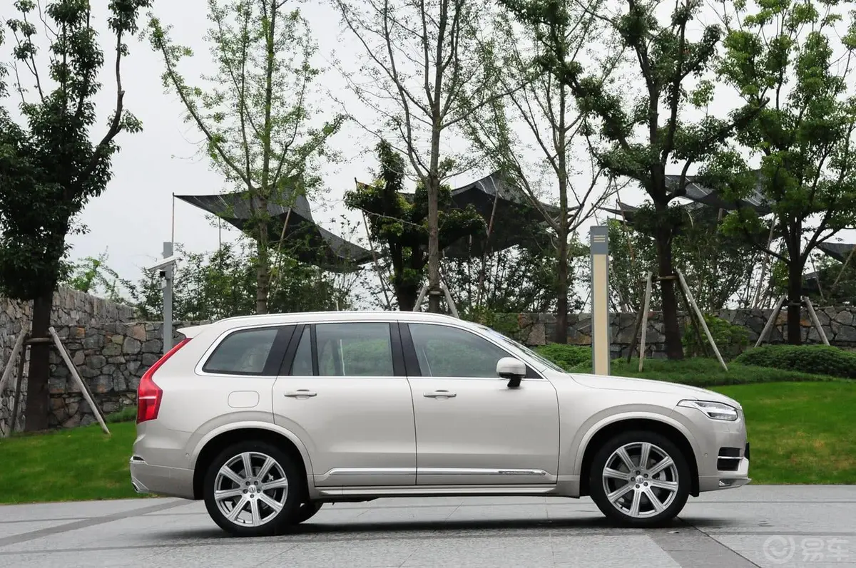 沃尔沃XC902.0T T6 智尊版 七座外观