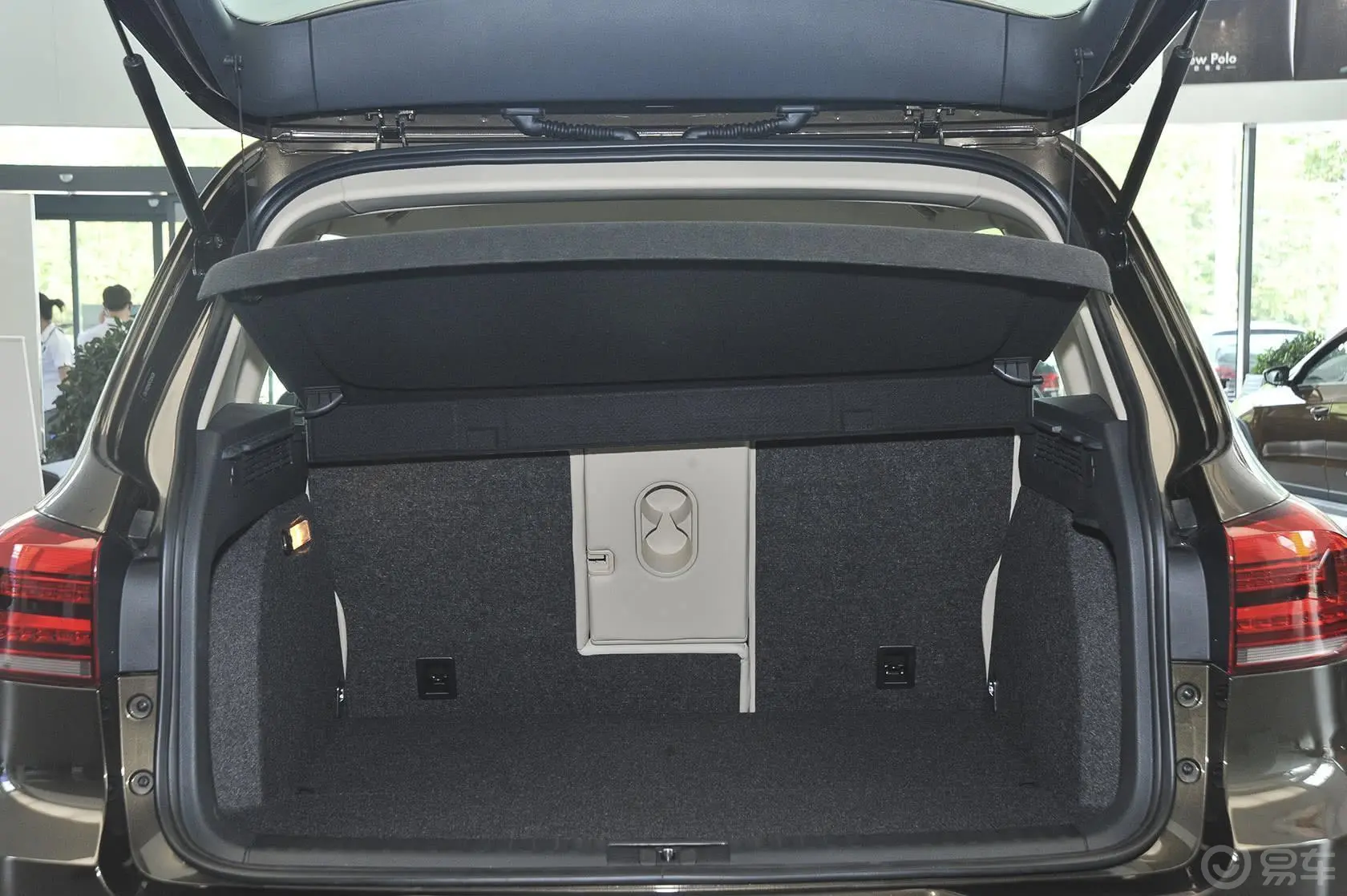 途观1.8TSI 手自一体 四驱 舒适版行李箱空间