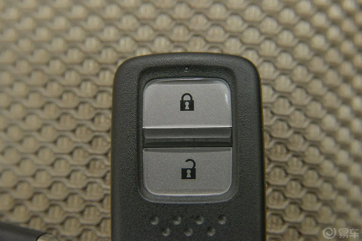 杰德1.8L 5AT 舒适精英型（五座）钥匙（背面，按键）