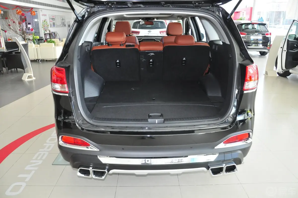 索兰托索兰托L 2.4GDI 汽油 2WD 运动版 五座 国IV行李箱空间