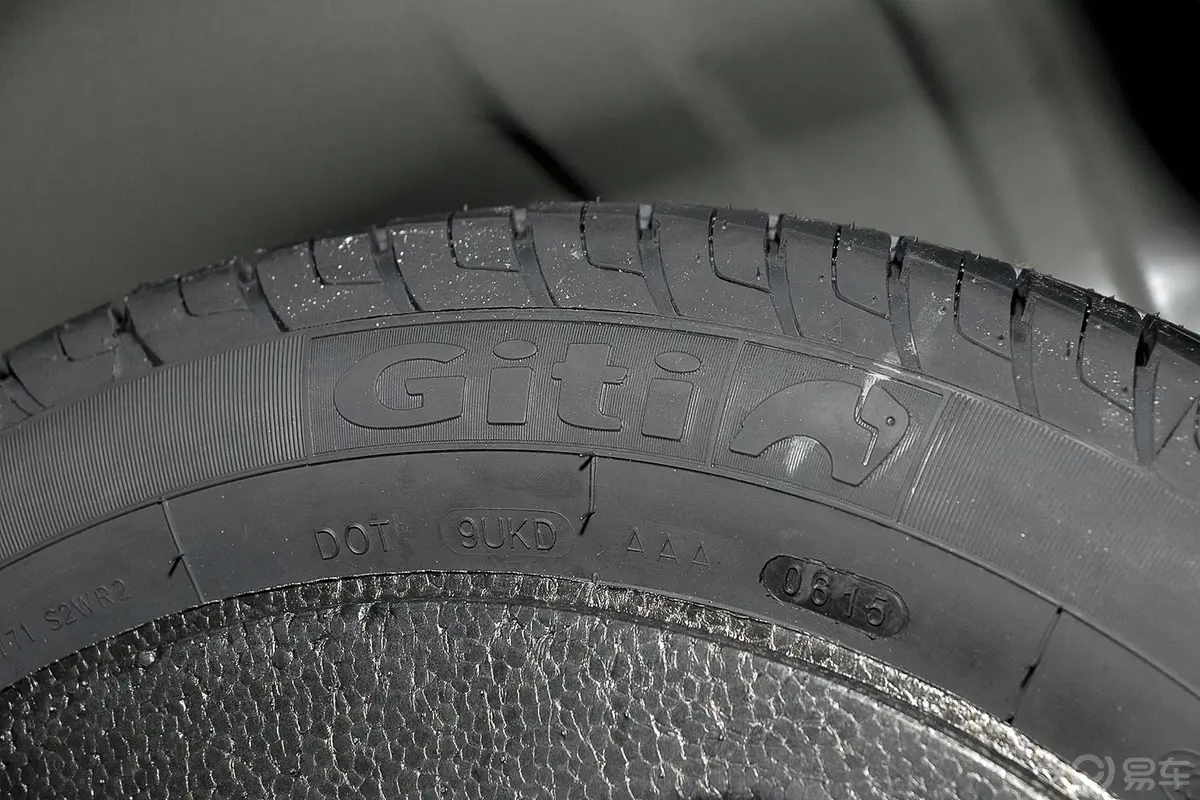 比亚迪G51.5TI 手动 旗舰版备胎品牌