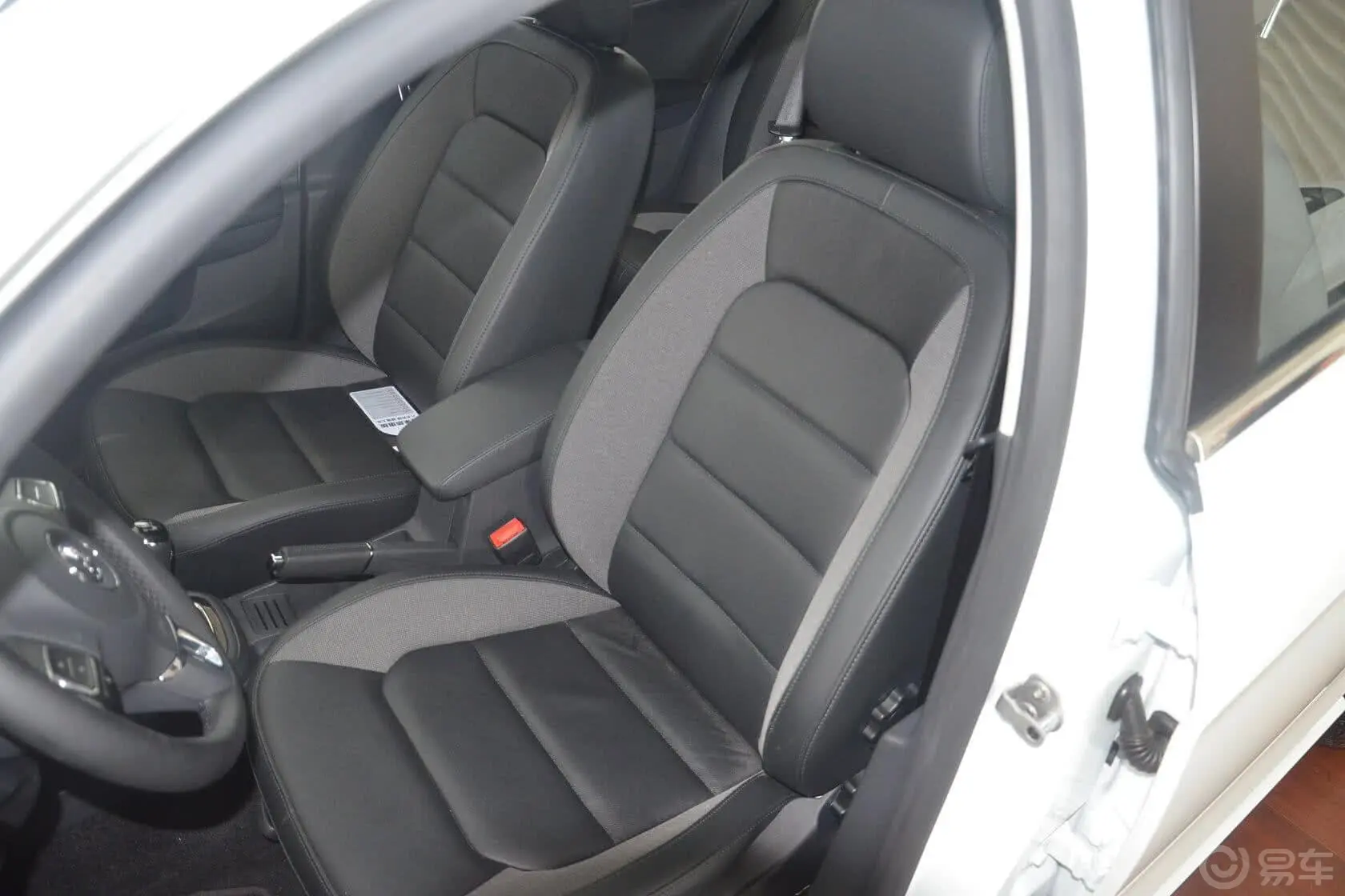 宝来质惠版 1.6L 手动舒适型驾驶员座椅