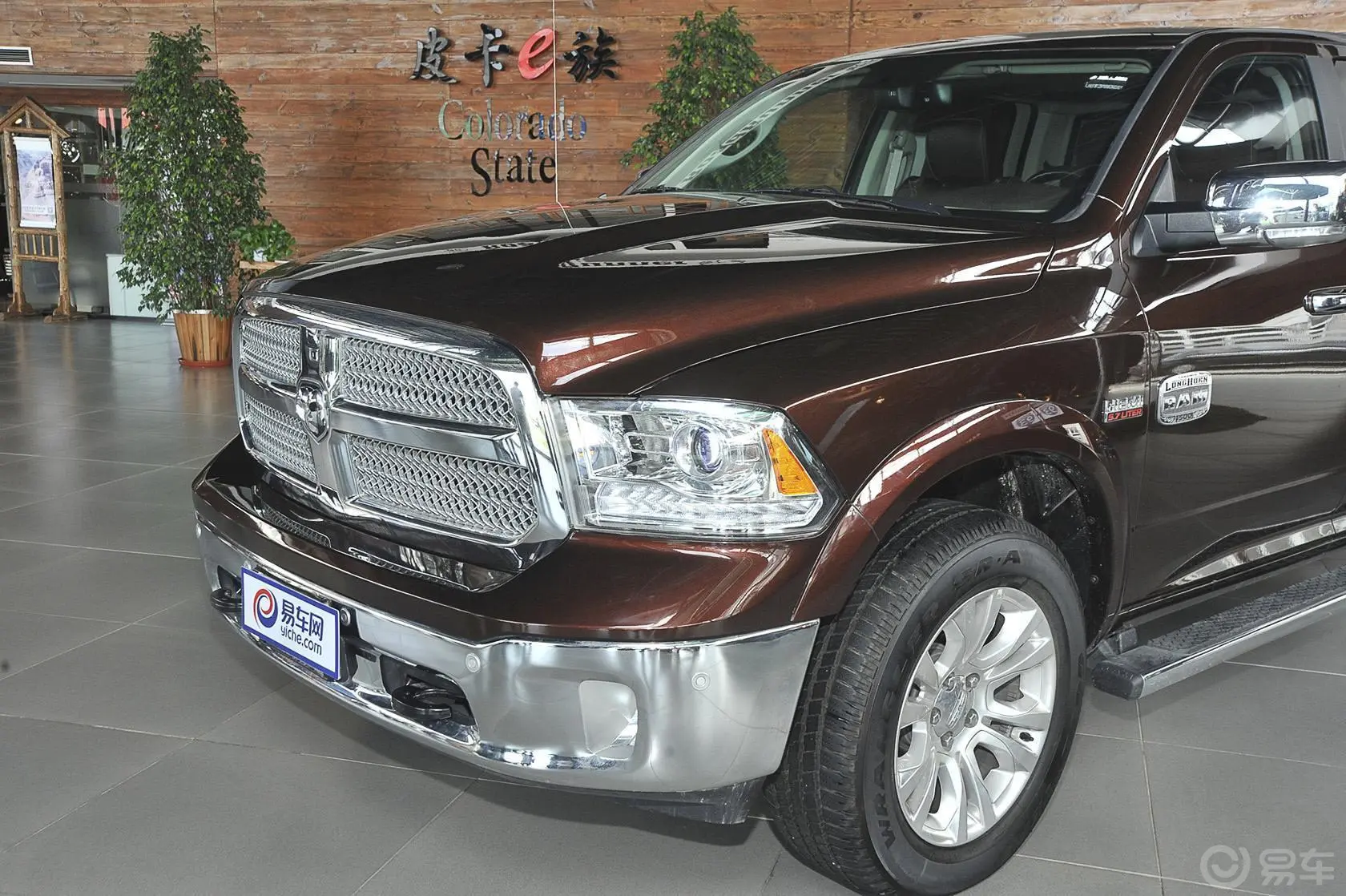 RAM Trucks长角号 5.7L 自动 美规版车头局部