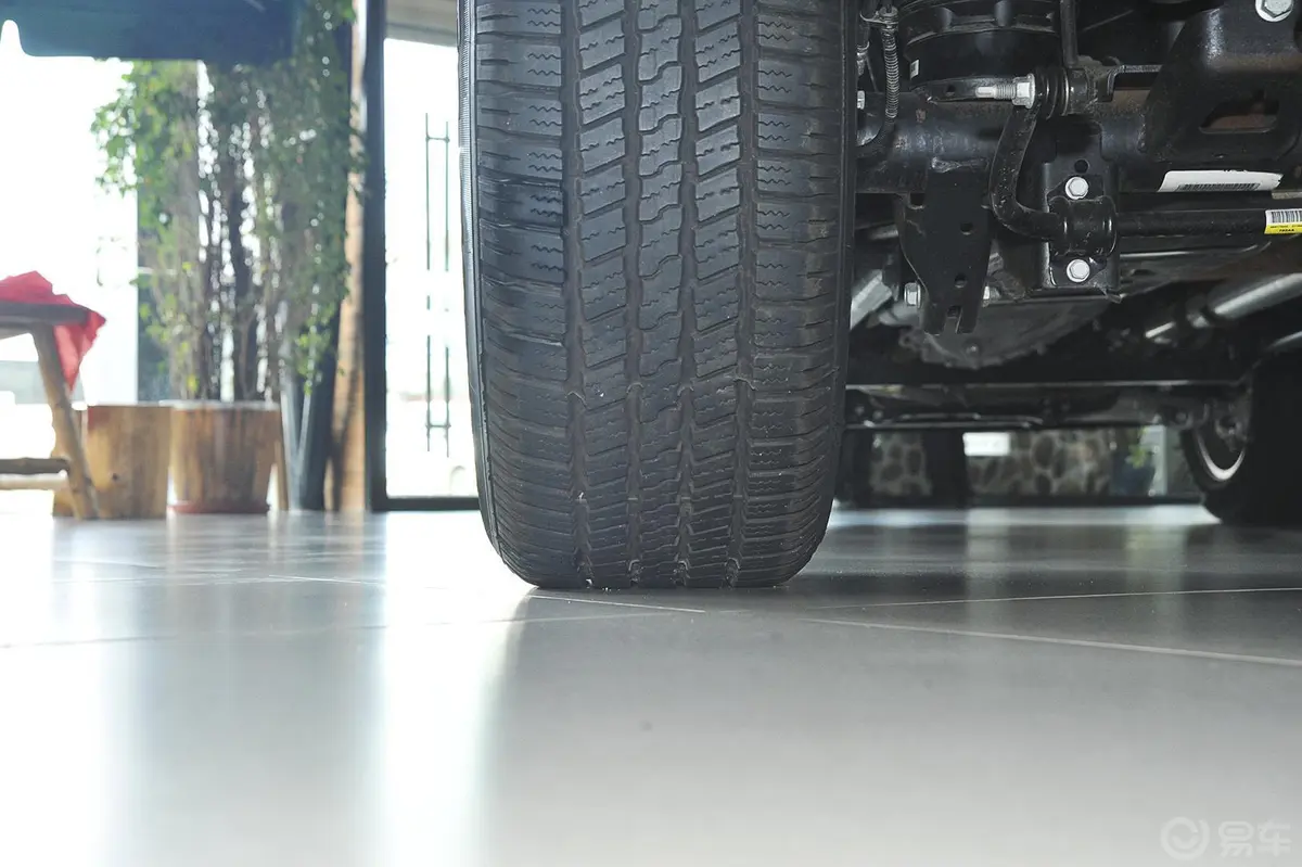 RAM Trucks长角号 5.7L 自动 美规版轮胎花纹