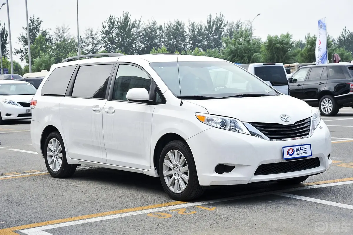 Sienna3.5L 四驱 LE 美规版外观