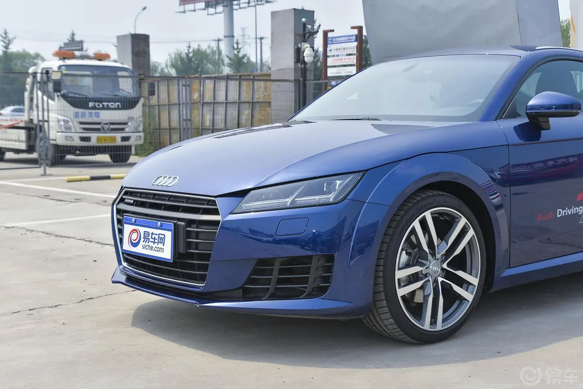 奥迪TTCoupe 45 TFSI quattro车头局部