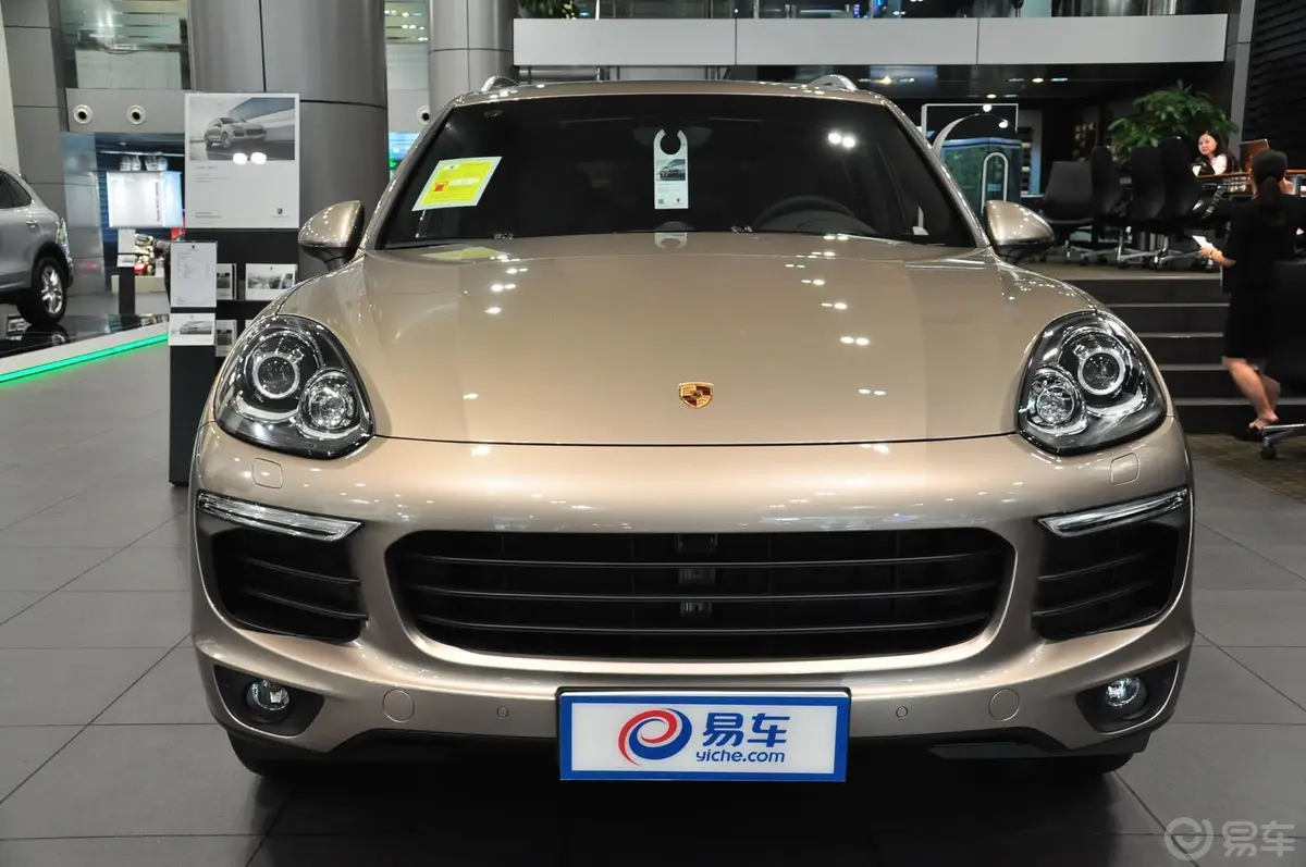 Cayenne E-HybridCayenne S E-Hybrid 3.0T正前水平