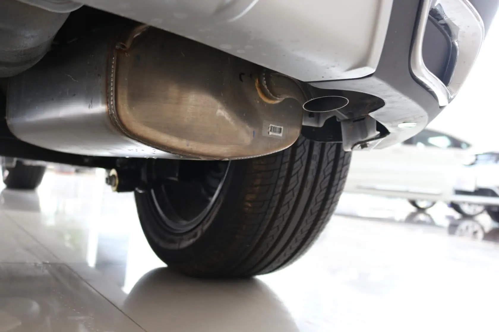 帝豪RS 1.5L 5MT 向上版排气管（排气管装饰罩）