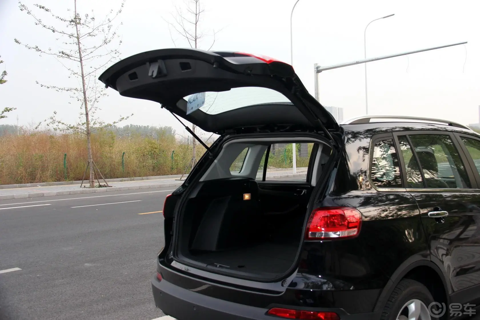 大迈X51.5T 手动 尊贵型行李厢开口范围
