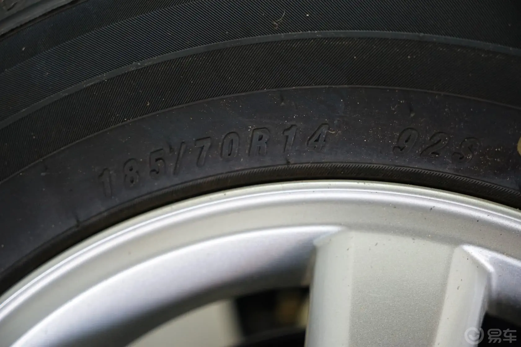 欧诺S1.3L 手动 精英版轮胎规格