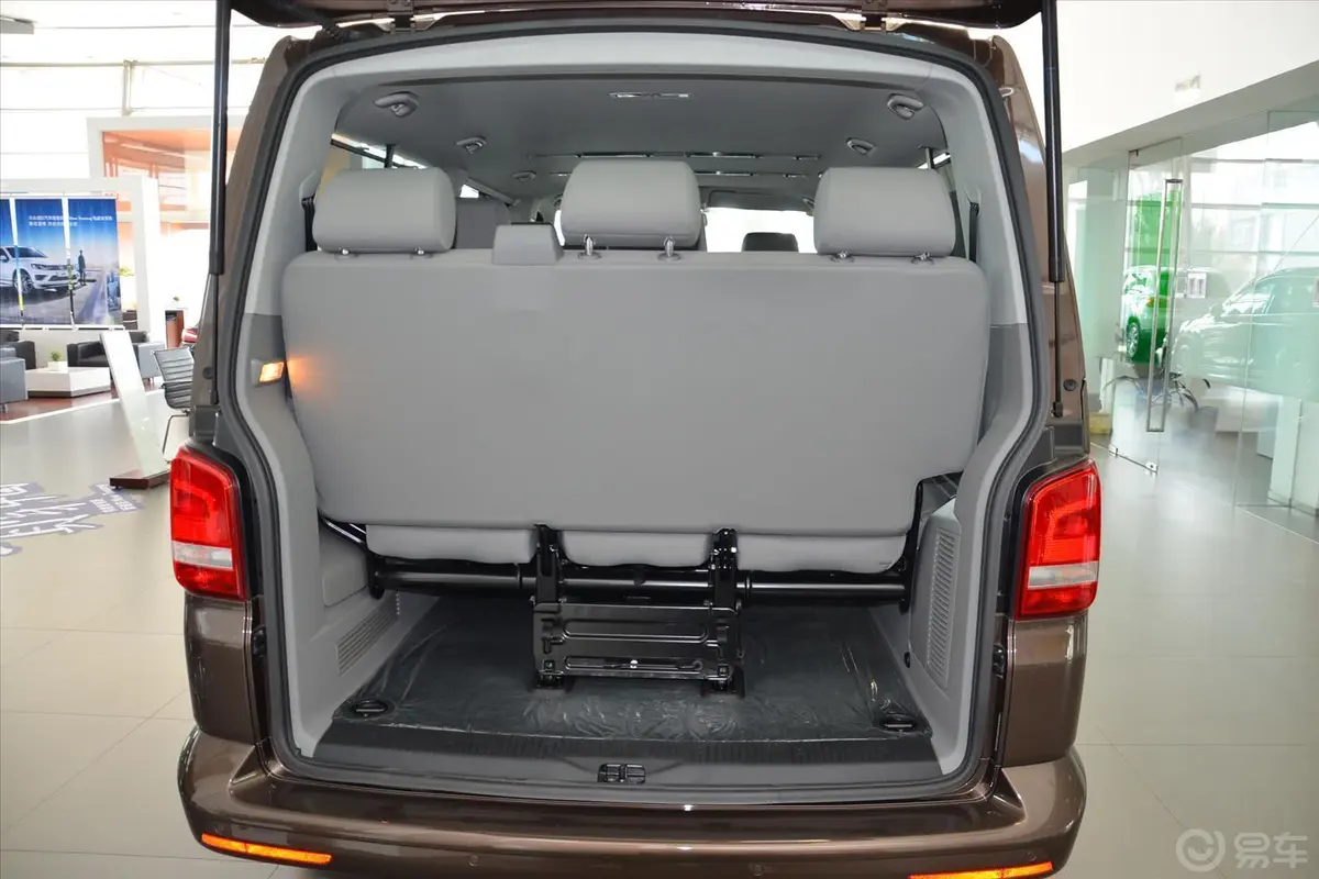 凯路威2.0TSI 舒适 四驱版行李箱空间