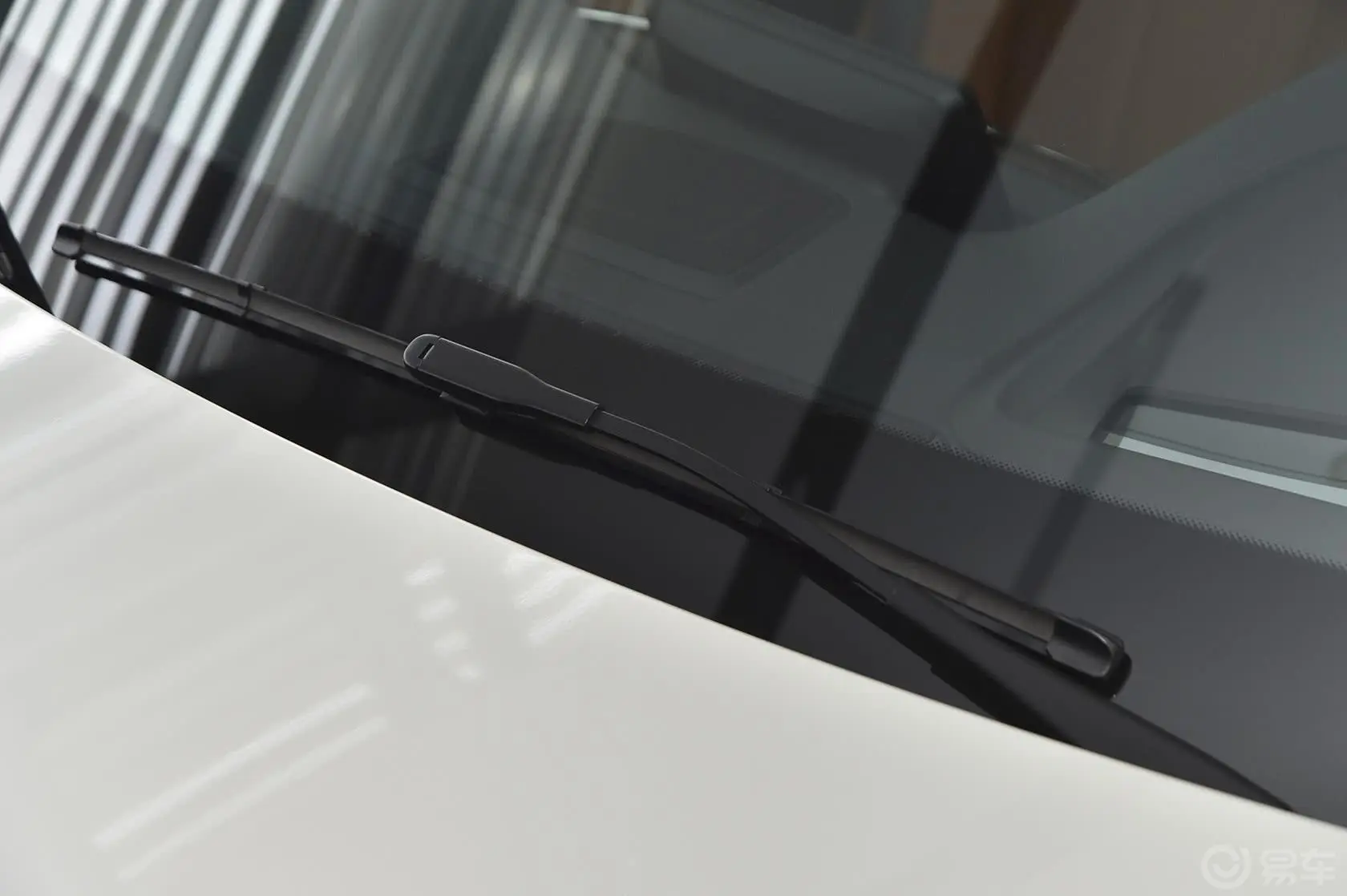 宝马3系328Li xDrive 豪华设计套装雨刷器（前）