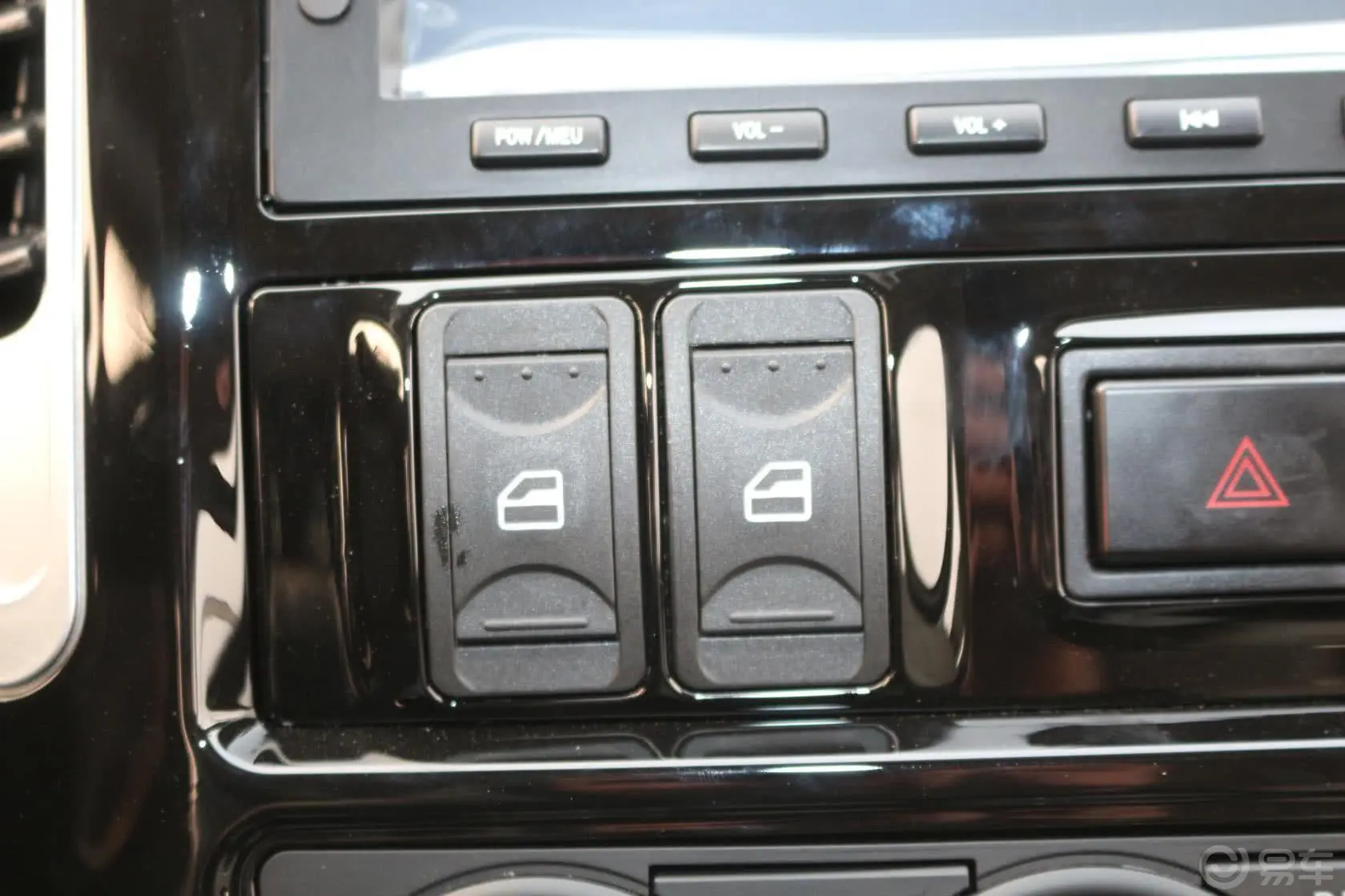 菱智M3 1.6L 手动 7座 豪华型 国五车窗升降键