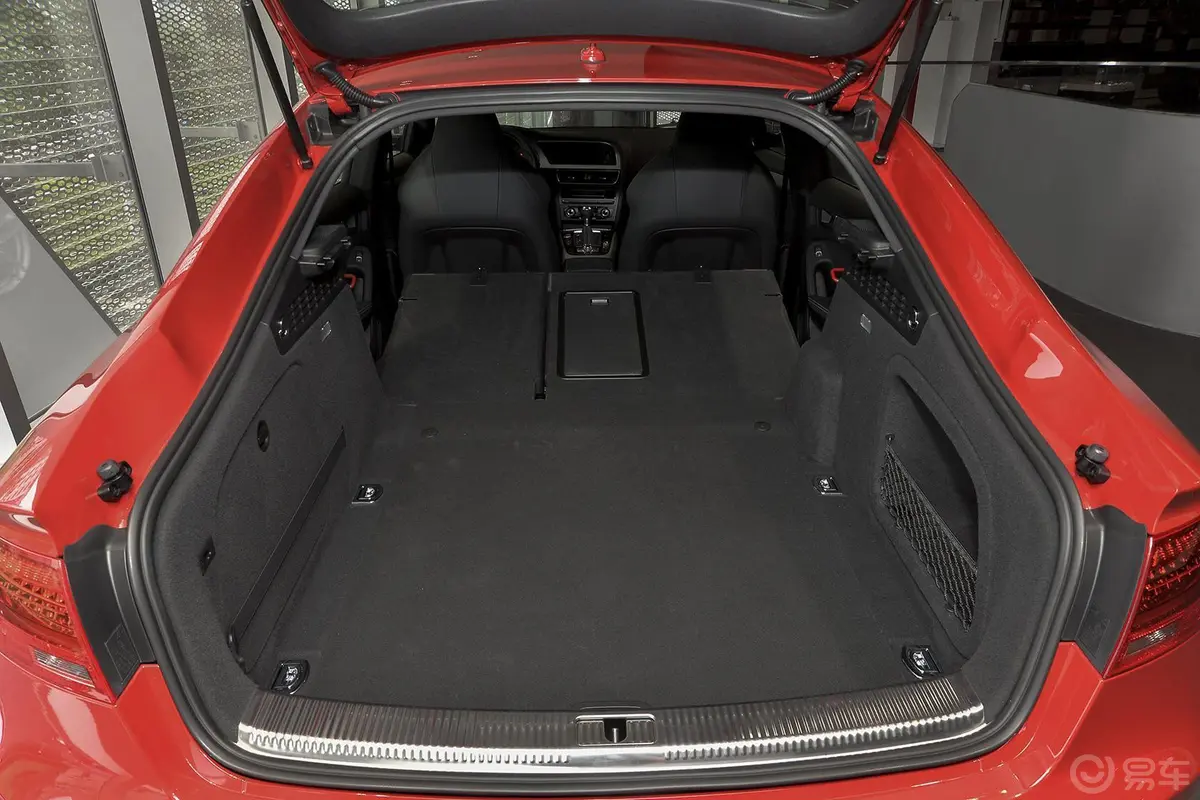 奥迪S5Sportback 3.0T行李箱空间（后排全放倒）