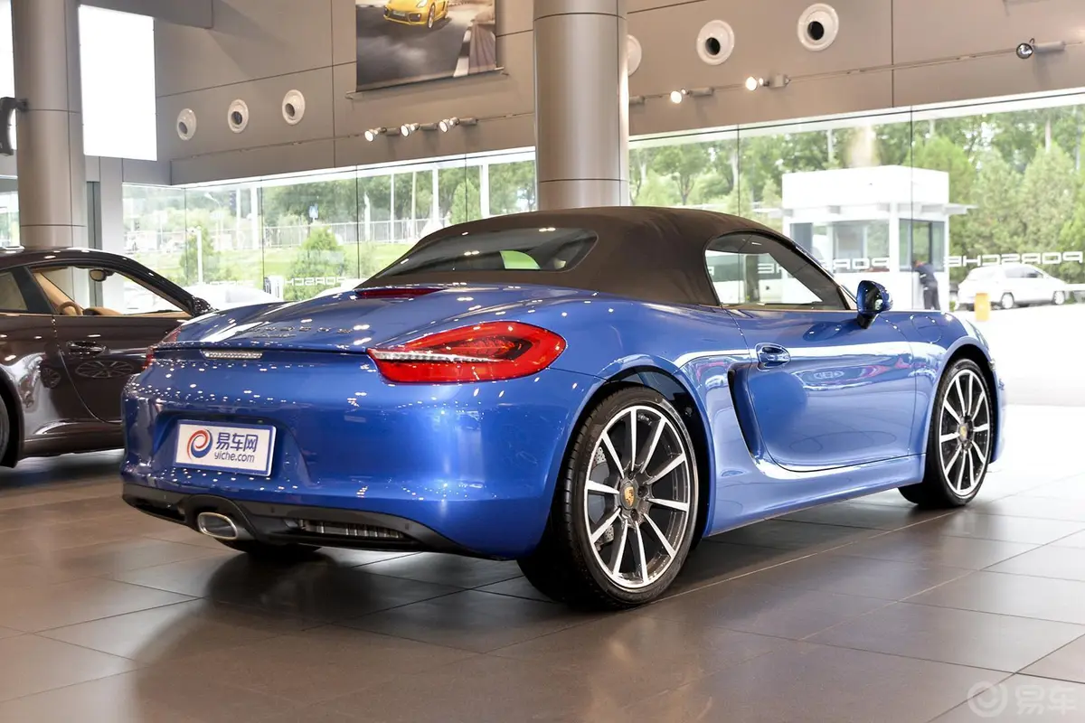 BoxsterBoxster 2.7 Style Edition侧后45度车头向右水平