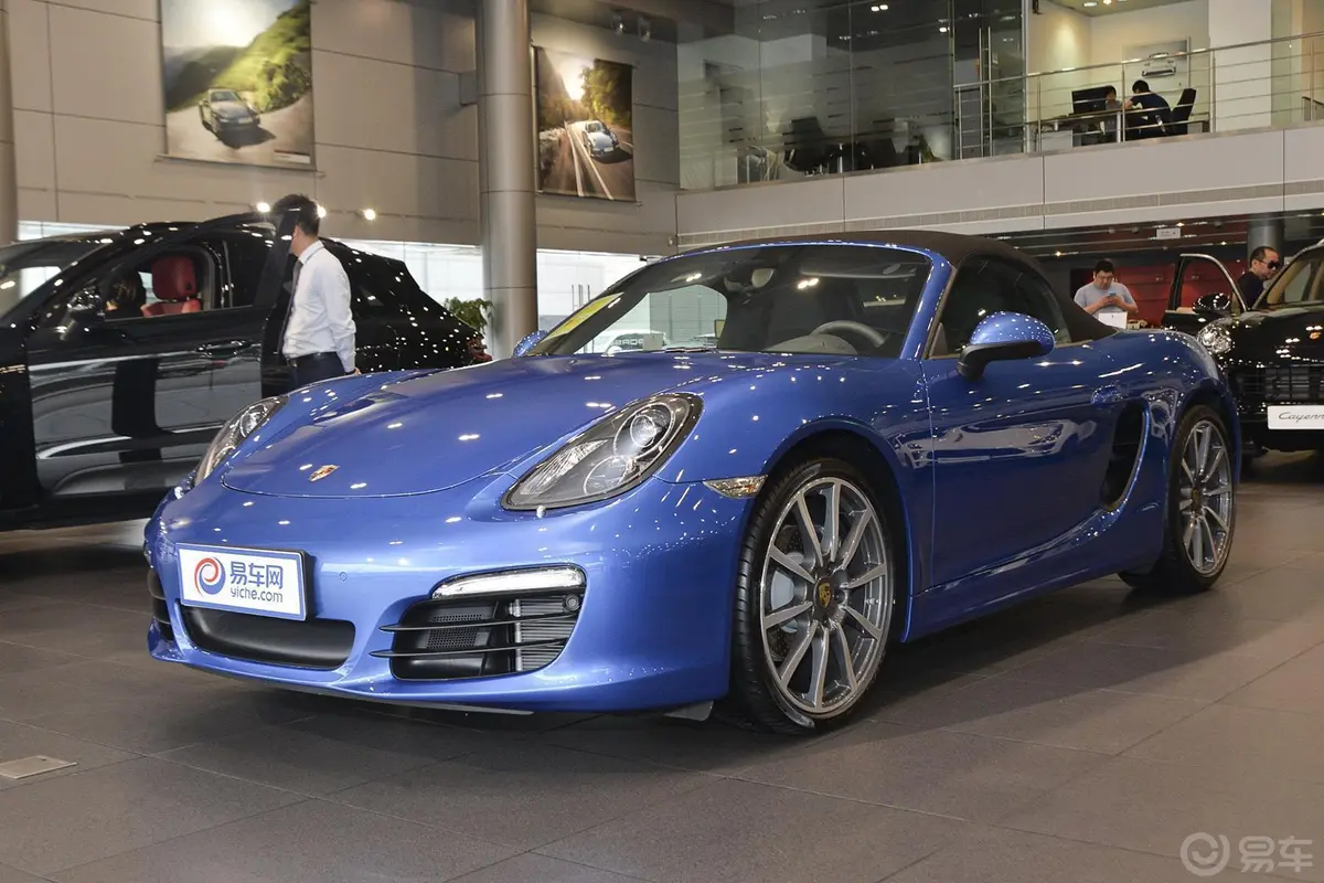 BoxsterBoxster 2.7 Style Edition侧前45度车头向左水平