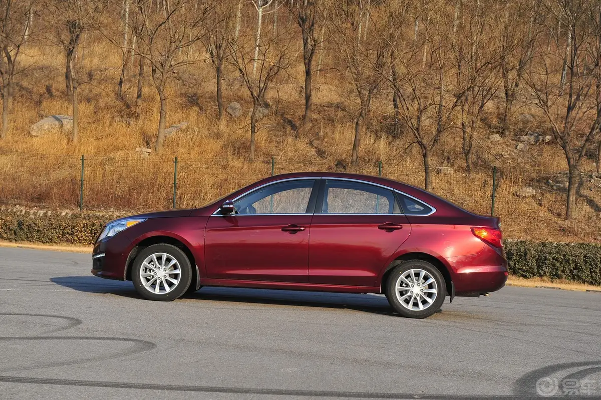 景逸S501.6L CVT 旗舰型外观