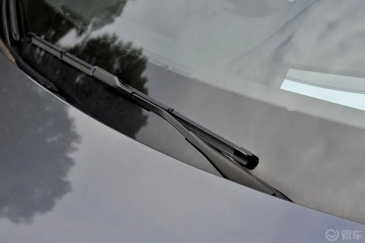 宝马4系双门轿跑车 435i xDrive 风尚设计套装雨刷器（前）