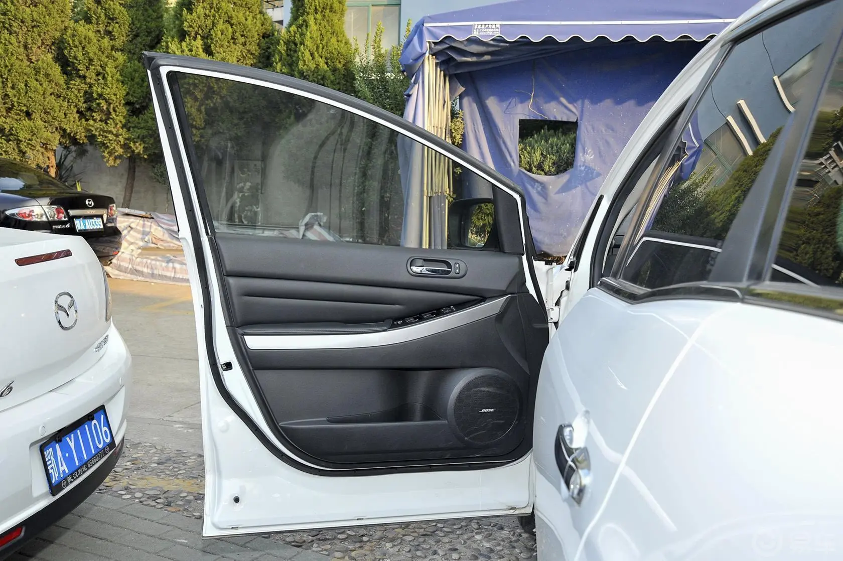 马自达CX-72.3T 四驱 至尊版驾驶员侧车门内门板