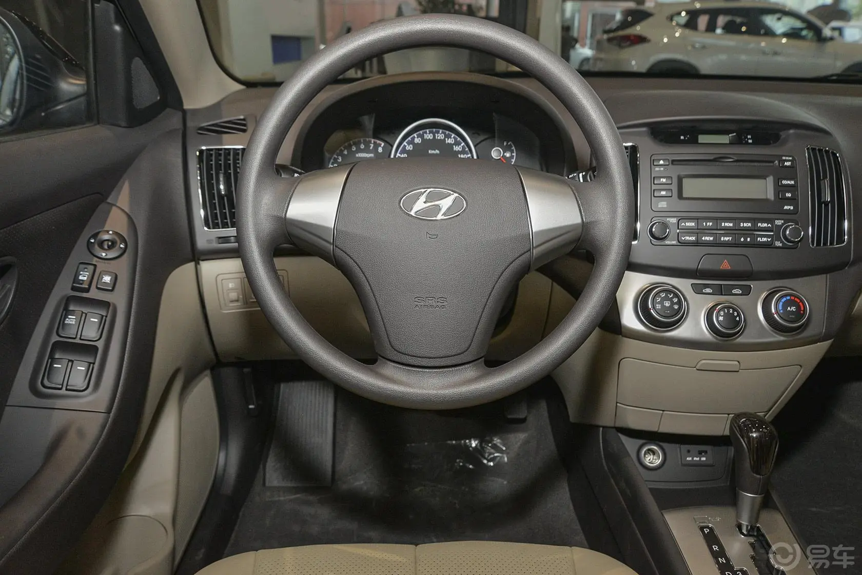 悦动1.6L 自动 舒适型中控台驾驶员方向