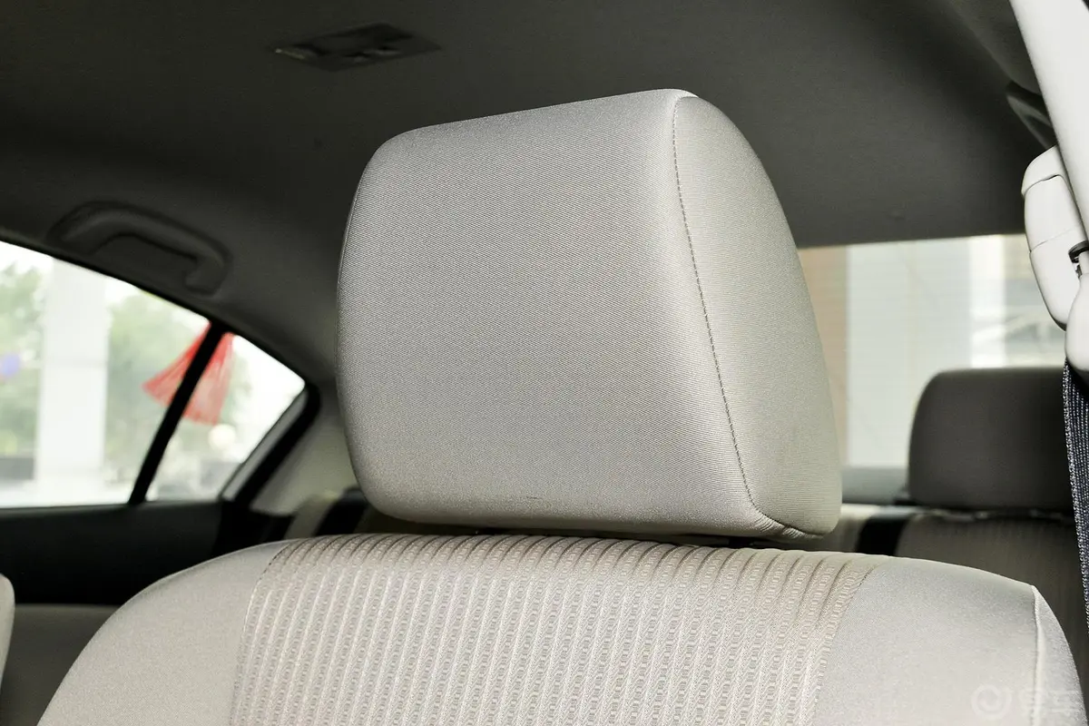马自达3 星骋三厢 1.6L 自动 舒适型驾驶员头枕