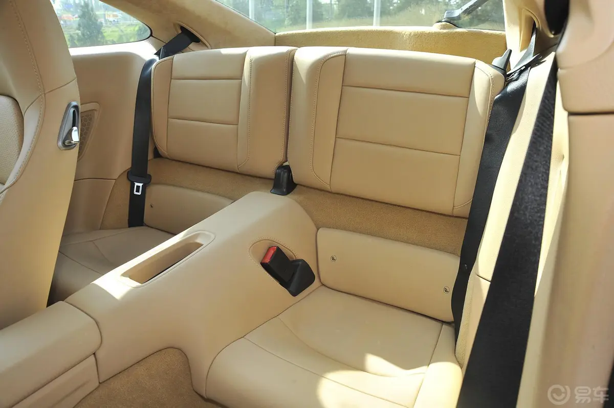 保时捷911Carrera 3.4L Style Edition后排座椅