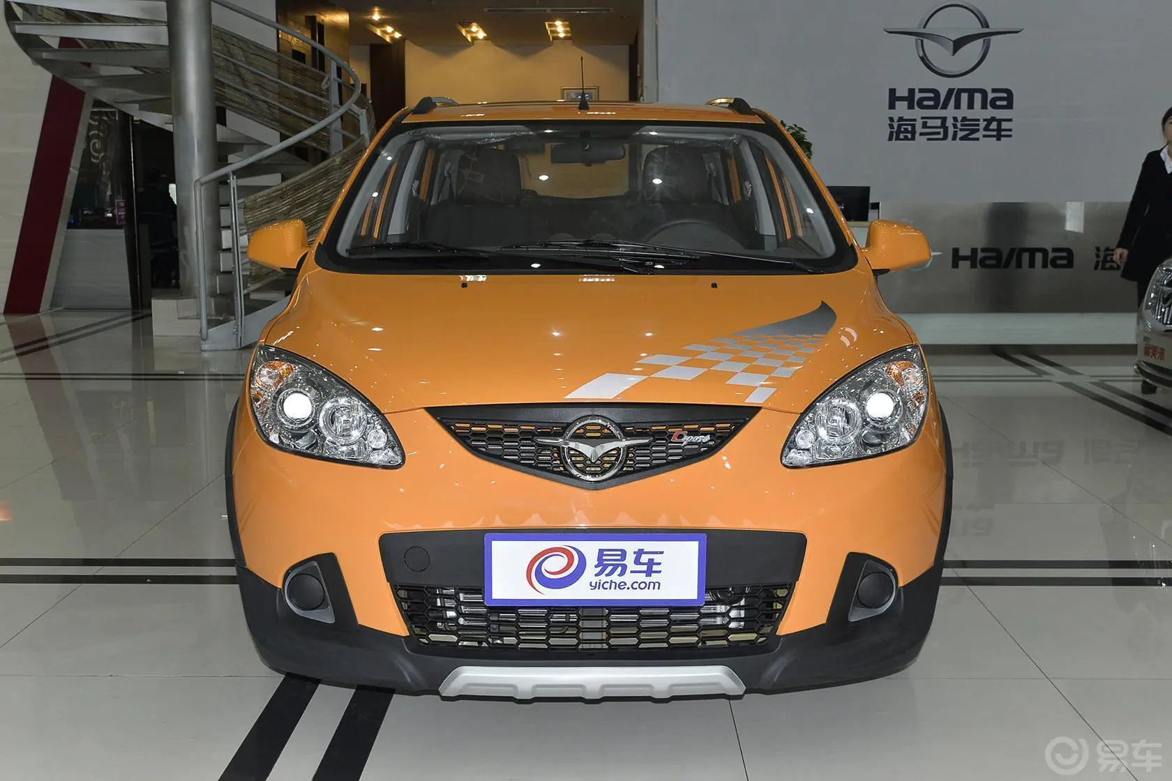 丘比特1.3L MT GL Csport 青葱型正前水平