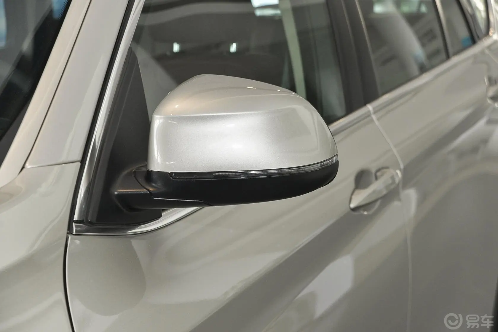 宝马X5(进口)xDrive35i 典雅型后视镜转向灯（前）