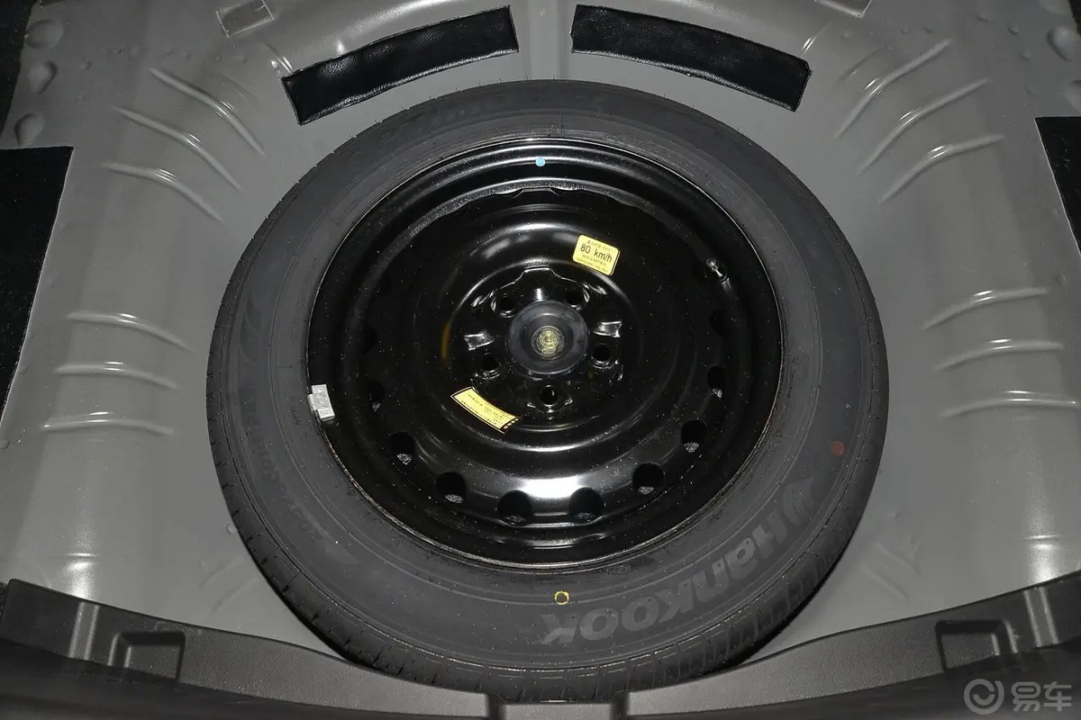 海马M81.8T 自动 舒适型备胎