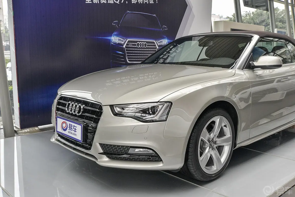 奥迪A5Cabriolet 45 TFSI 舒适型外观