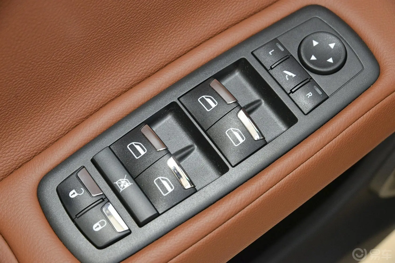 Quattroporte3.0T 四驱 标准型车窗升降键