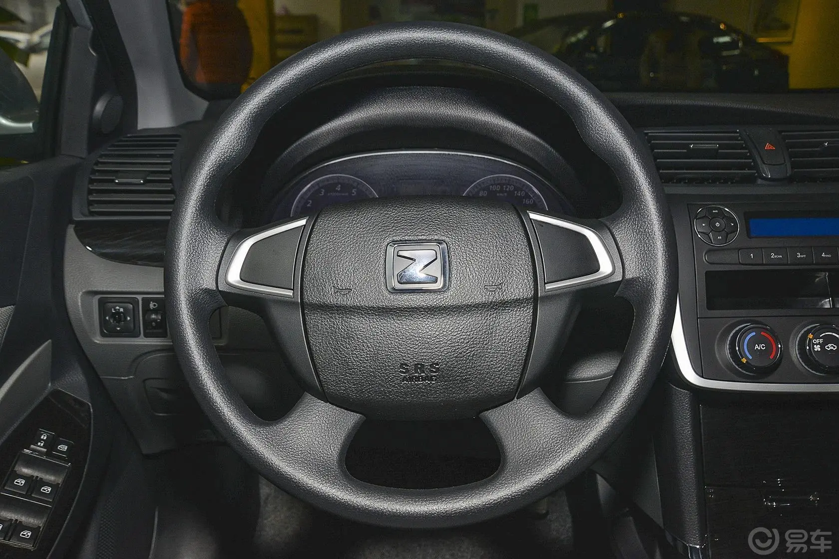 众泰Z3001.6L 驾值版 自动 精英型方向盘
