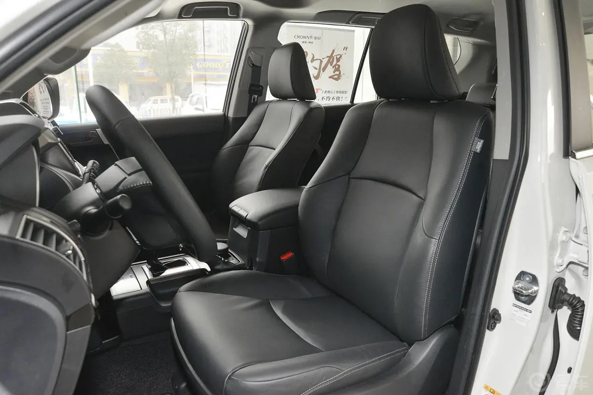 普拉多2.7L 自动 标准版驾驶员座椅