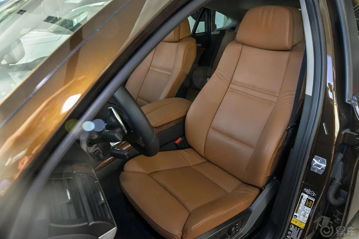 宝马X6xDrive35i 美规版驾驶员座椅