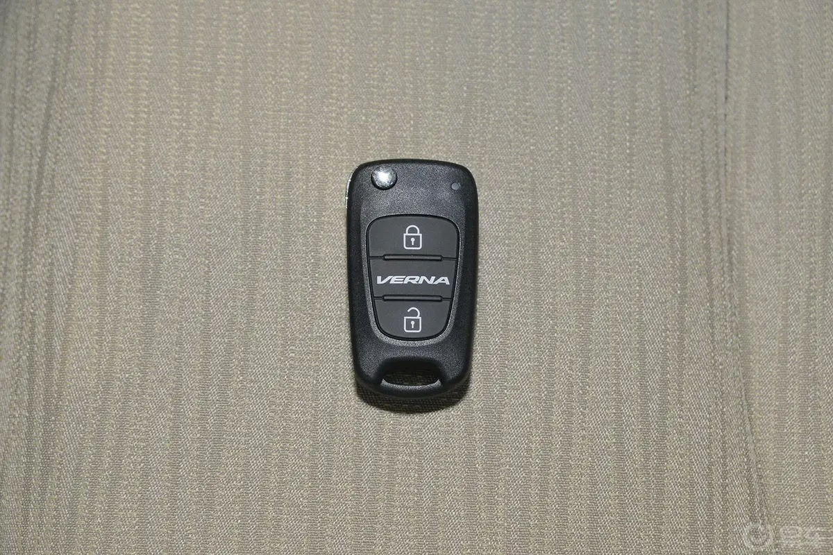 瑞纳三厢 1.4L GS MT钥匙