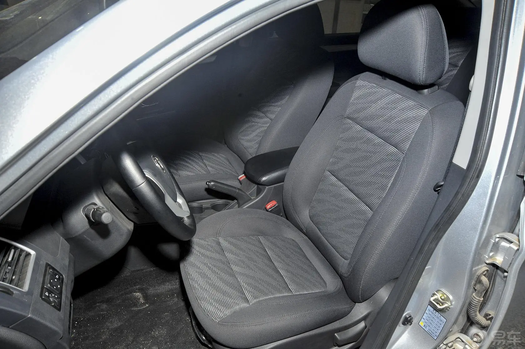 景逸S501.6L CVT 豪华型驾驶员座椅