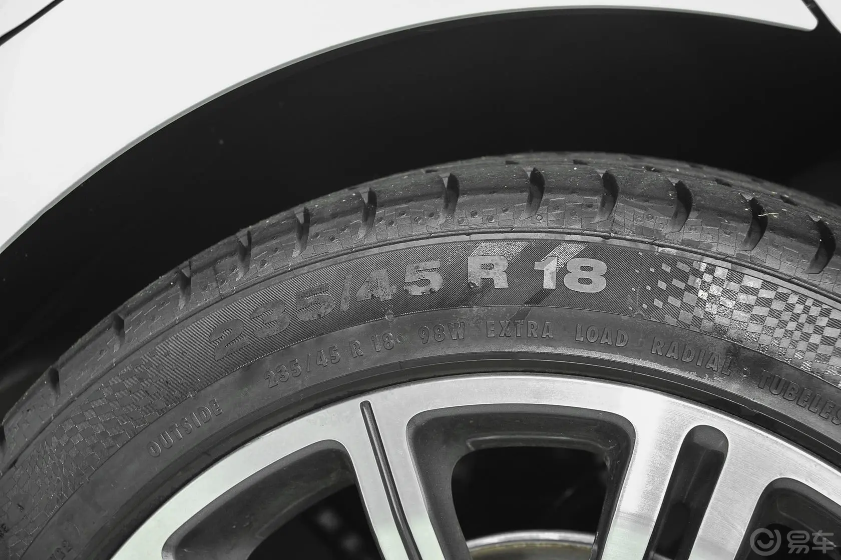 标致RCZ1.6T 自动时尚型轮胎规格