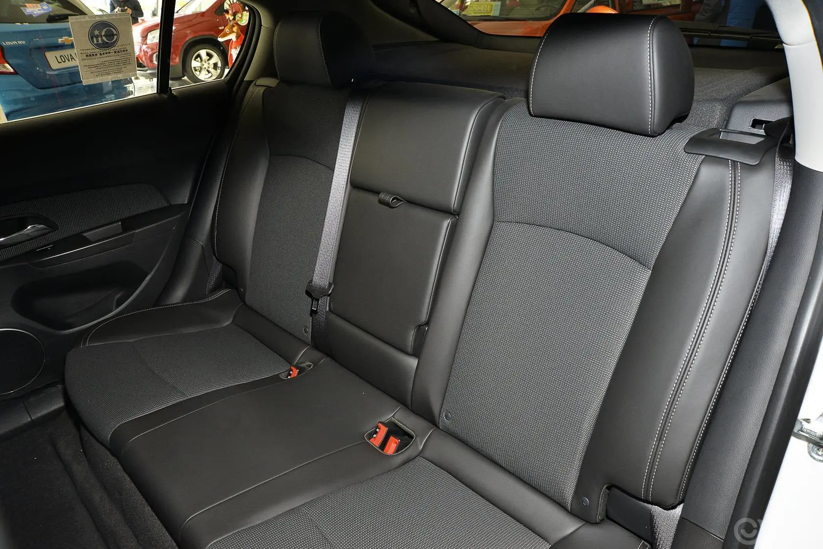 科鲁兹两厢 1.6L 自动 舒适版后排座椅