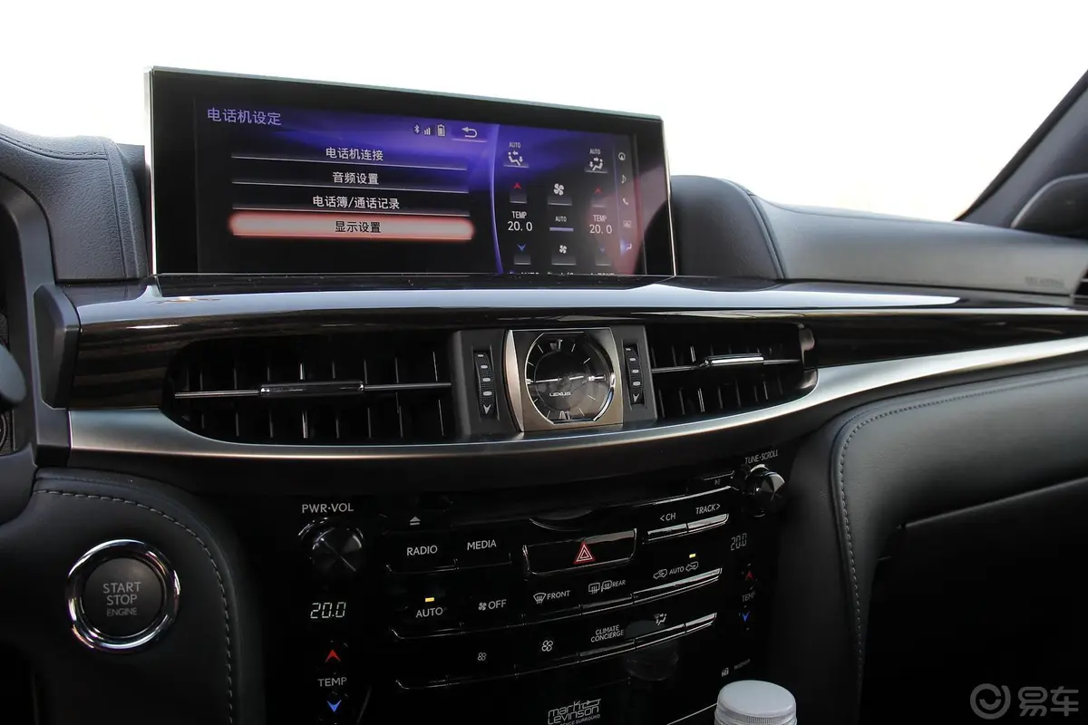 雷克萨斯LXLX 570 尊贵豪华版中控台驾驶员方向
