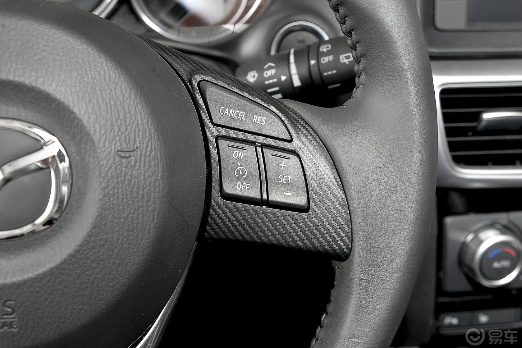 马自达CX-52.0L 手自一体 四驱 豪华版方向盘功能键（右）
