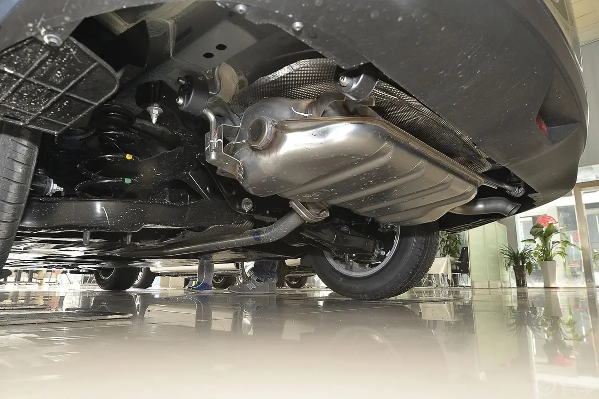马自达3 昂克赛拉三厢 1.5L 自动 豪华型排气管（排气管装饰罩）