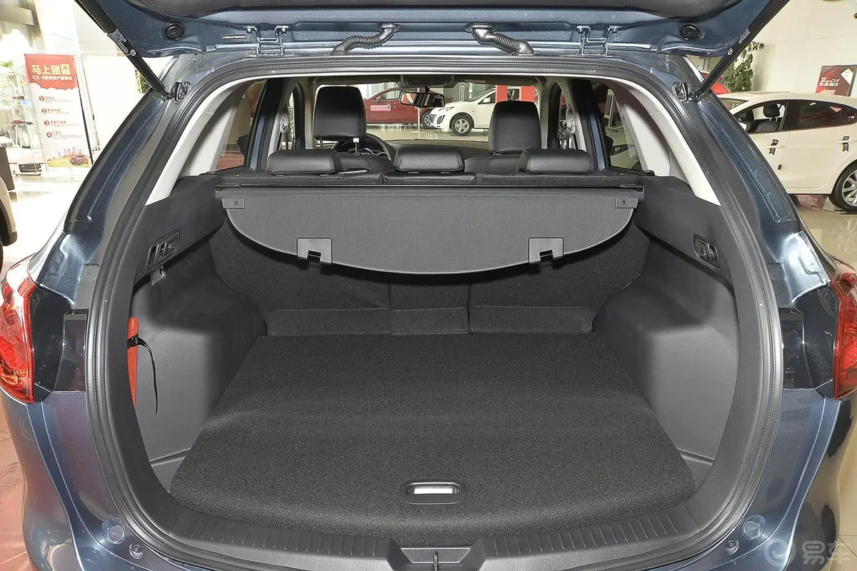 马自达CX-52.0L 手自一体 四驱 豪华版行李箱空间