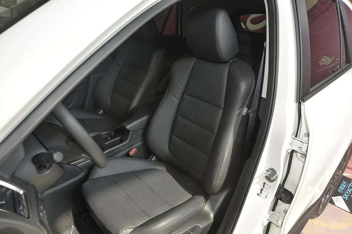 马自达CX-52.5L 手自一体 四驱 尊贵版驾驶员座椅