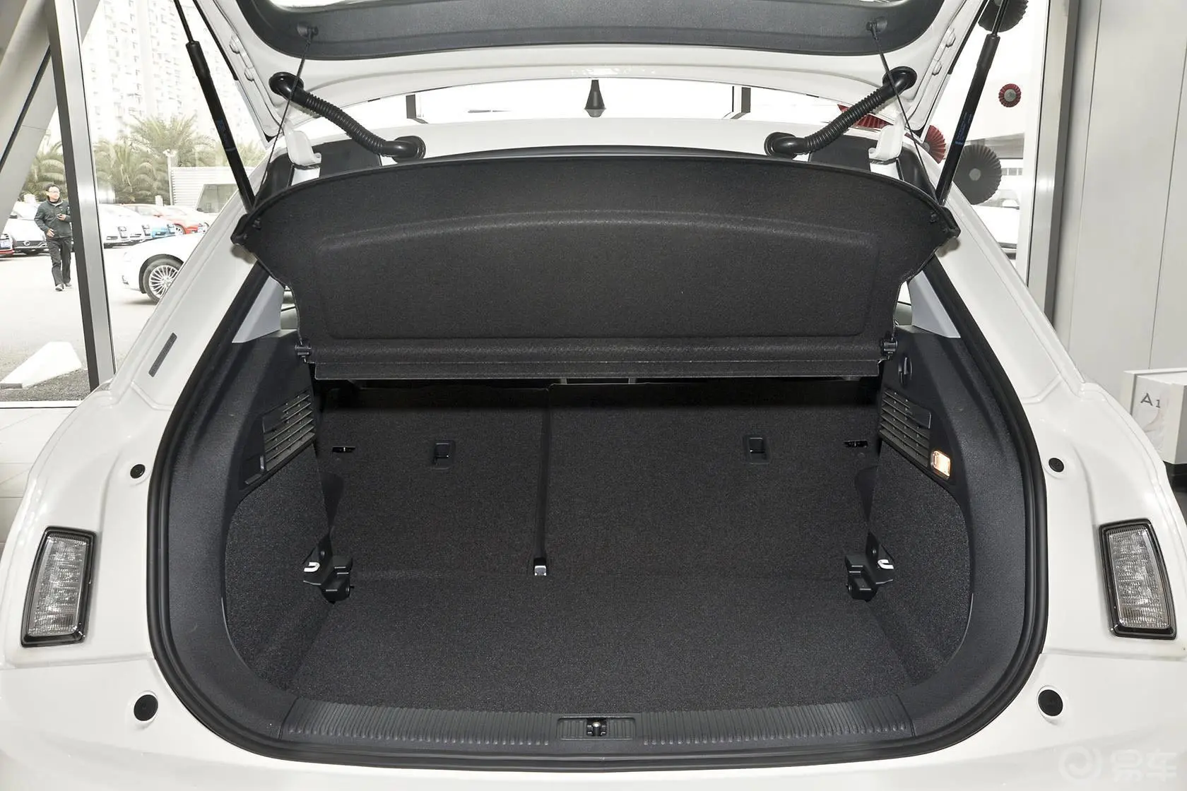 奥迪A1Sportback 30TFSI 技术型行李箱空间