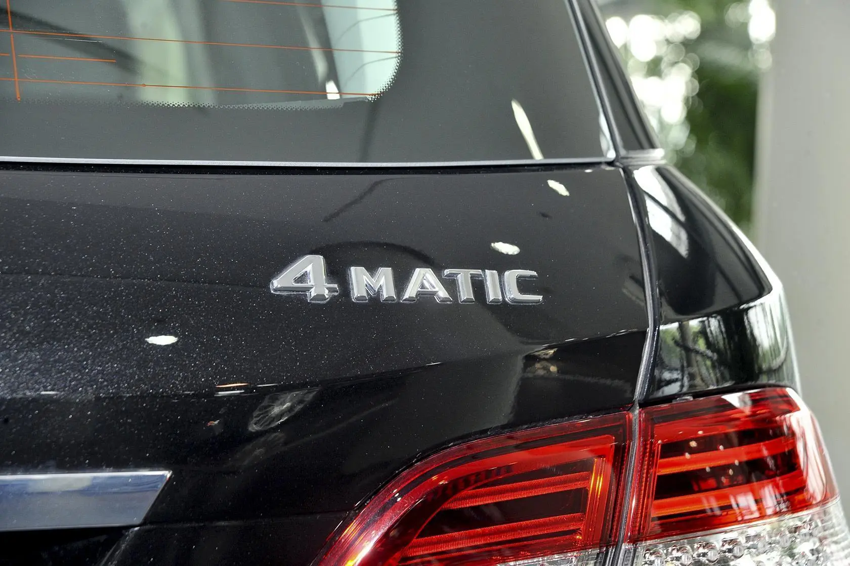 奔驰M级ML400 4MATIC 动感型外观