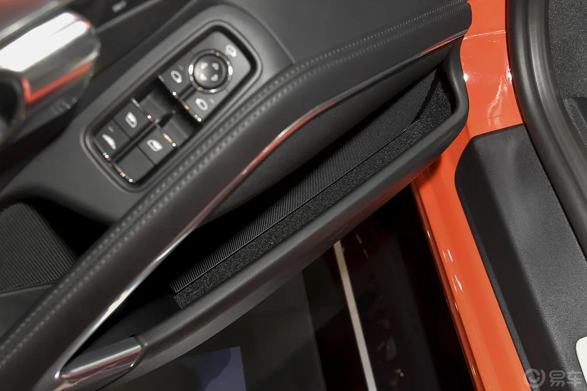 保时捷911Carrera Cabriolet 3.4L Style Edition驾驶员门储物盒