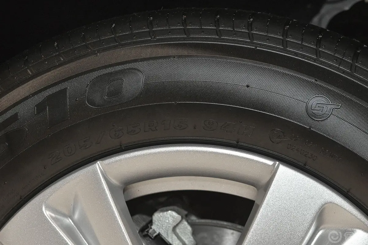 标致20081.6L 手自一体 潮流版轮胎规格